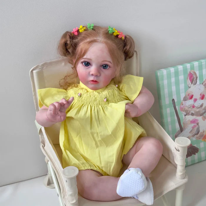 Bebê Reborn Giovana 60cm, boneca realista de silicone com corpo macio, olhos vivos, cabelo enraizado e acessórios. Perfeita para crianças 3+, cheia de ternura!