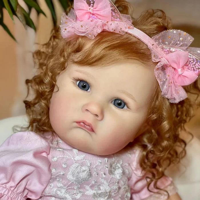 Bebê Reborn Malu, boneca realista de 1,4kg com corpo macio, olhos abertos, cabelo enraizado e acessórios. Perfeita para crianças 3+, traz ternura e magia!v