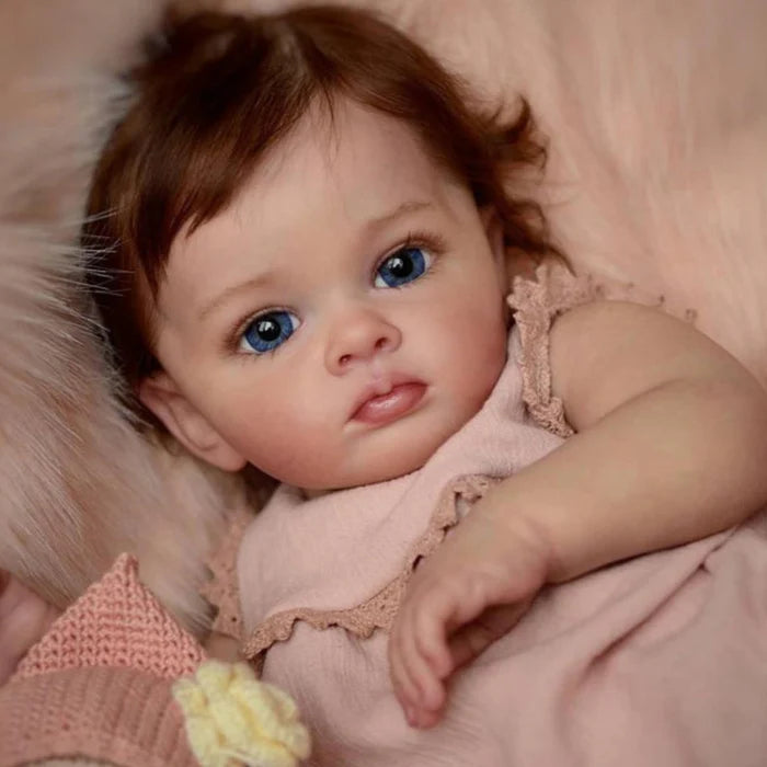Bebê Reborn Rebeca 55cm, boneca realista com corpo macio, olhos vivos, cabelo fio a fio e acessórios. Perfeita para crianças 3+, traz magia e carinho às brincadeiras!