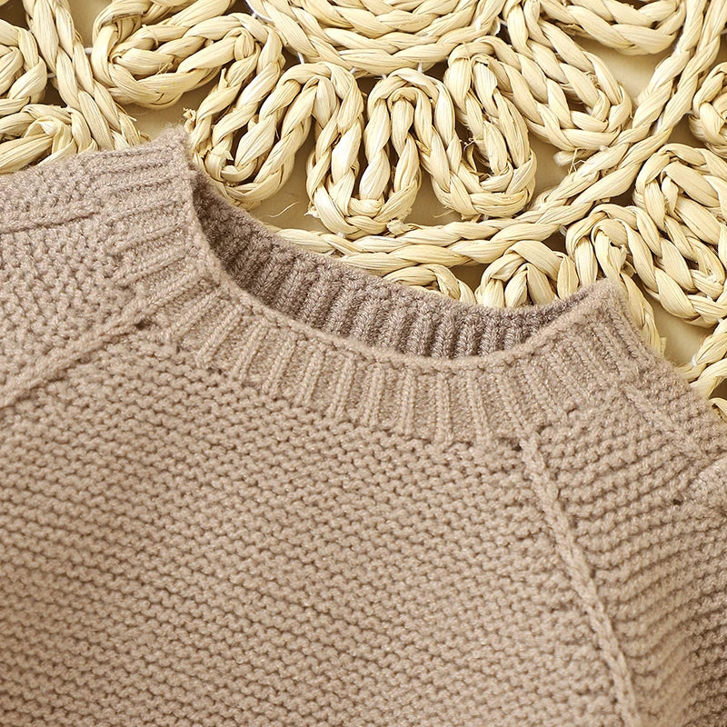 Body infantil de manga longa para recém-nascido, ideal para dias frios, feito com tecido macio, antialérgico e confortável.