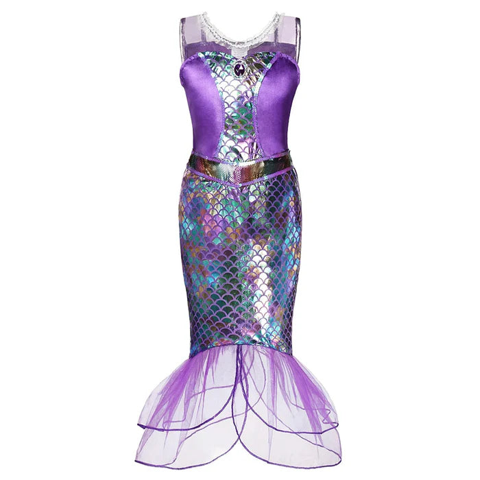 Fantasia Infantil Ariel Magia do Mar com coroa, varinha, luvas e joias, em poliéster. Perfeita para crianças em festas, com design mágico inspirado na sereia Ariel!