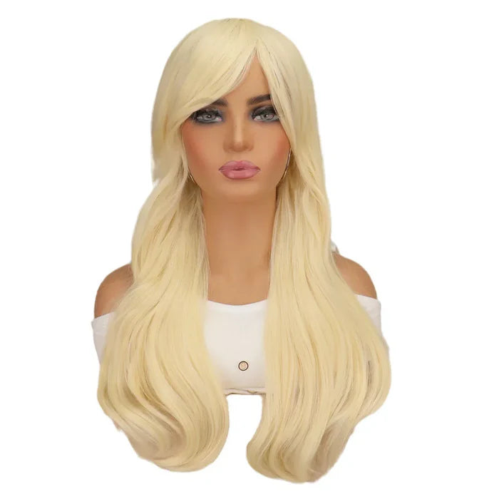 Fantasia Infantil Barbie com peruca, chapéu, óculos, lenço e bolsa, em poliéster e malha. Perfeita para crianças, combina glamour e conforto em aventuras mágicas!