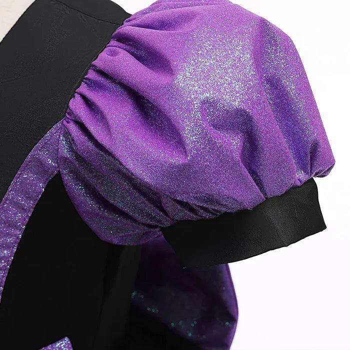Fantasia Infantil Bruxa Abracadabra Halloween com vestido, vassoura, meia-calça, arquinho e bolsinha, em poliéster. Perfeita para crianças em aventuras encantadas!
