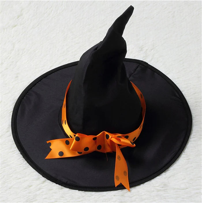 Fantasia Infantil Bruxinha Halloween com vestido, meia-calça e chapéu, em poliéster, voil, malha, algodão e nylon. Perfeita para crianças em aventuras encantadas!