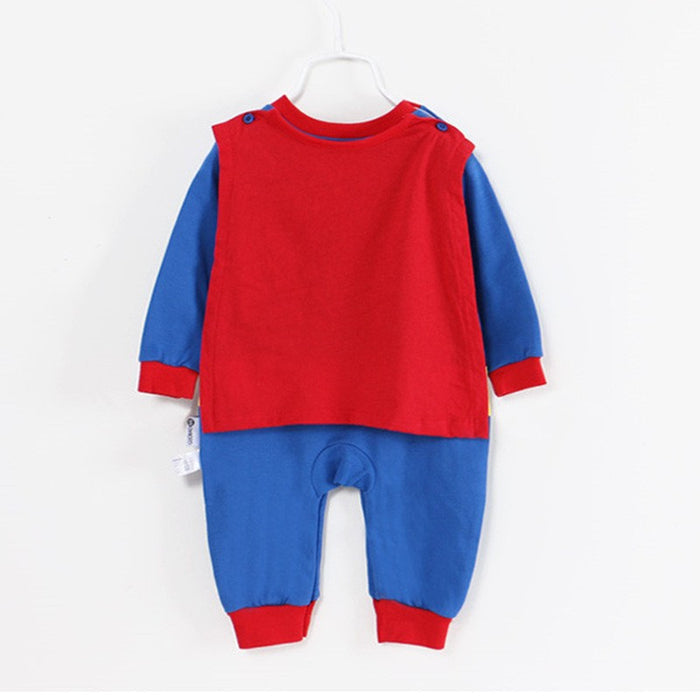 Fantasia Infantil Pequeno Herói Super-Homem com macacão em algodão. Perfeita para crianças, ideal para brincadeiras e festas, com design de super-herói confortável!