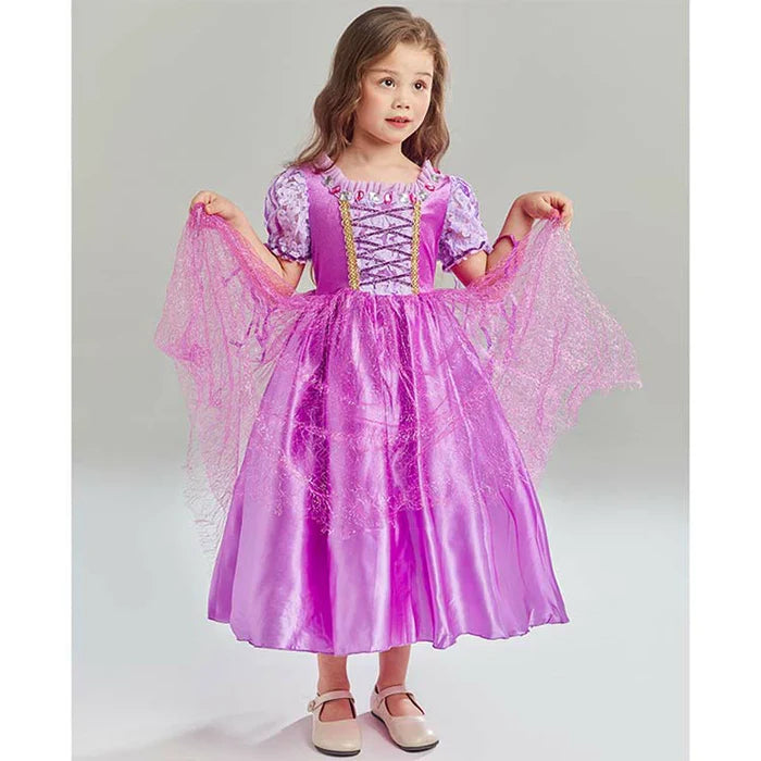 Fantasia Infantil Rapunzel Festa com vestido em voil, malha e algodão. Perfeita para crianças em ocasiões especiais, com design mágico da princesa de cabelos dourados!