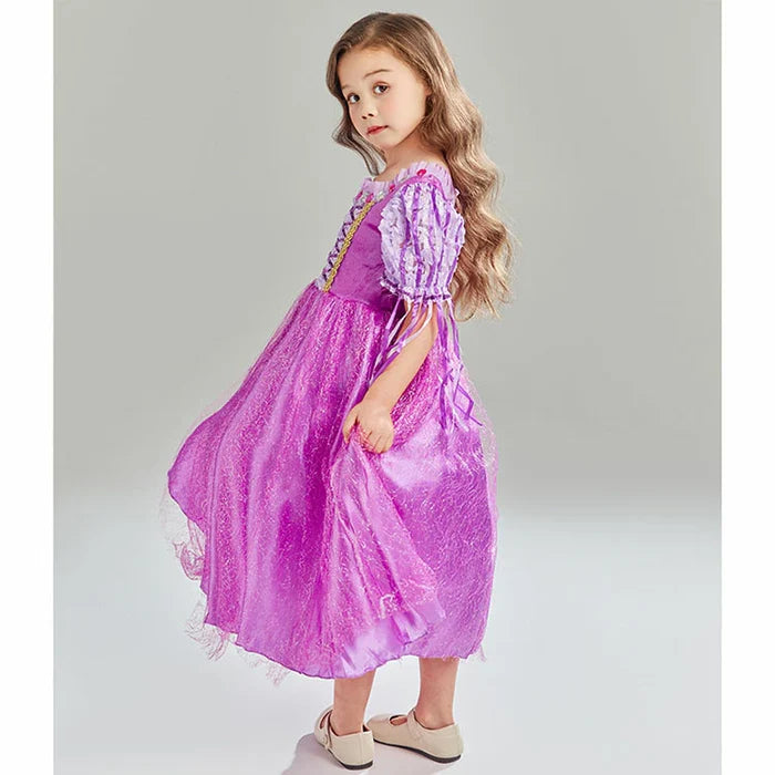 Fantasia Infantil Rapunzel Festa com vestido em voil, malha e algodão. Perfeita para crianças em ocasiões especiais, com design mágico da princesa de cabelos dourados!