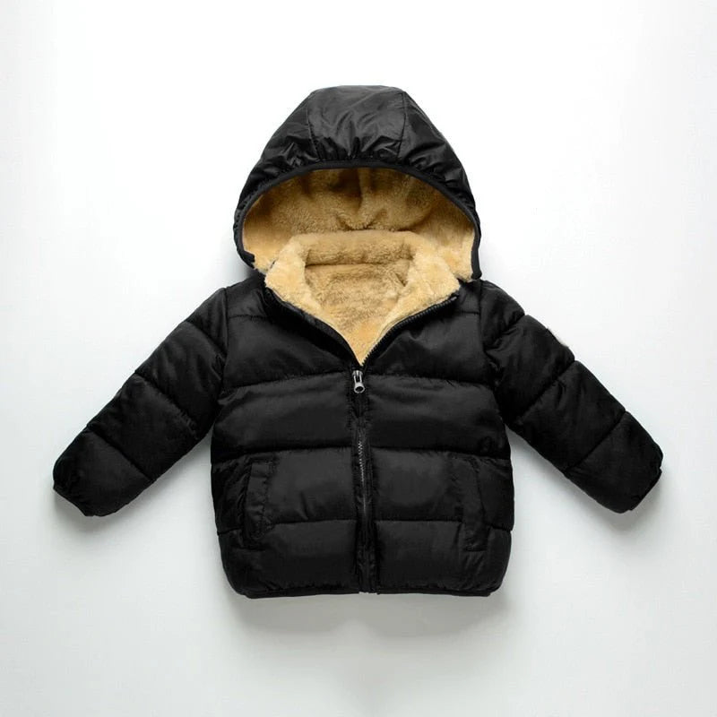 Jaqueta Infantil com Forro Peluciado e Capuz Removível Unissex, quente e estilosa, em poliéster e algodão. Ideal para crianças no inverno, com isolamento térmico!