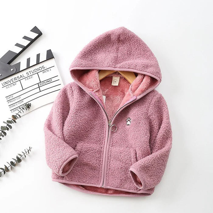 Jaqueta Infantil em Algodão com Capuz, quente e estilosa, com forro de pelúcia e isolamento térmico. Perfeita para crianças no inverno, confortável e durável!