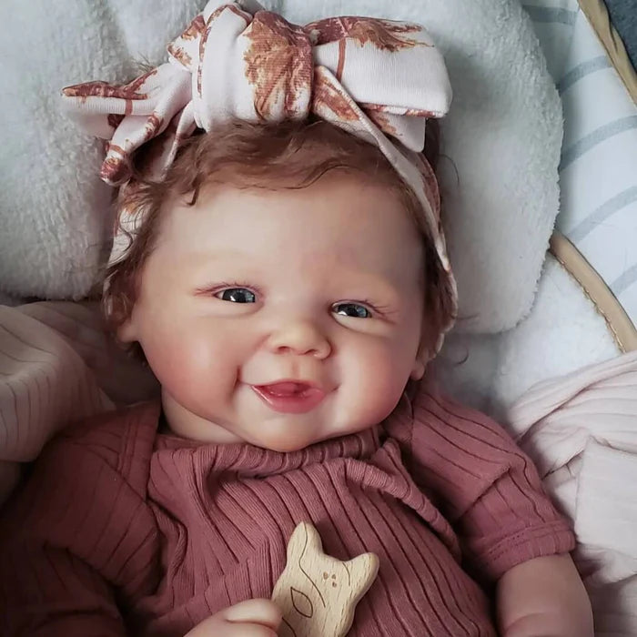 Bebê Reborn Belinha 55cm, boneca realista com corpo macio, olhos vivos, cabelo fio a fio e acessórios. Perfeita para crianças 3+, traz magia e ternura às brincadeiras!