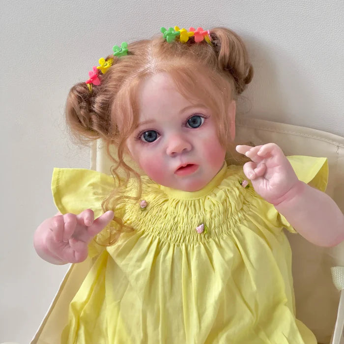 Bebê Reborn Giovana 60cm, boneca realista de silicone com corpo macio, olhos vivos, cabelo enraizado e acessórios. Perfeita para crianças 3+, cheia de ternura!