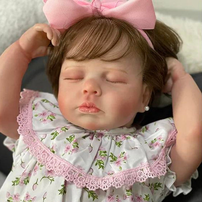 Bebê Reborn Mirella 48cm, boneca realista com corpo macio, olhos vivos, cabelo fio a fio e acessórios. Perfeita para crianças 3+, traz magia às brincadeiras!