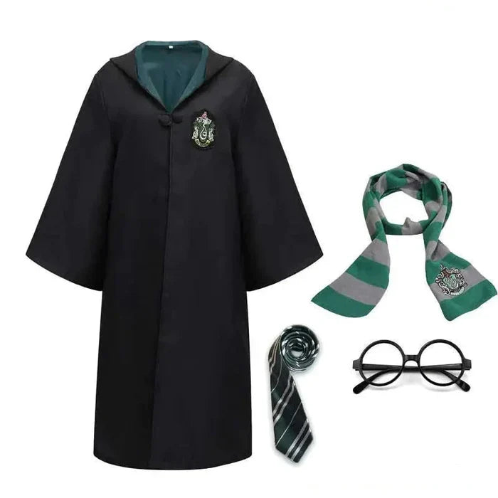 Fantasia Infantil Harry Potter, em poliéster, perfeita para crianças em aventuras mágicas. Ideal para festas e brincadeiras, combina estilo e imaginação com qualidade!